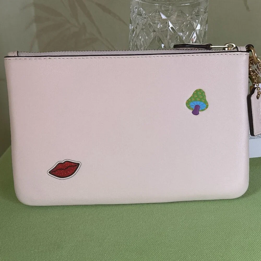 COACH STICKER PRINT WRISTLET:NWT CHALK/MULTI  GLOVETANNED LEATHER - Picture 6 of 10